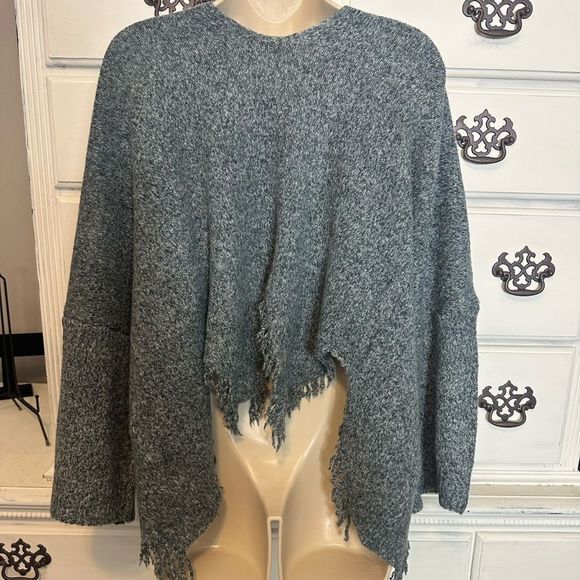 SHEIN Destroyed‎ Sweater NWOT - Picture 5 of 13